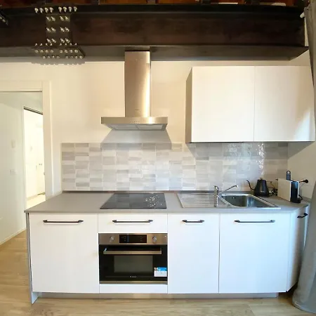 Bright Elegance - Motta Lägenhet Como