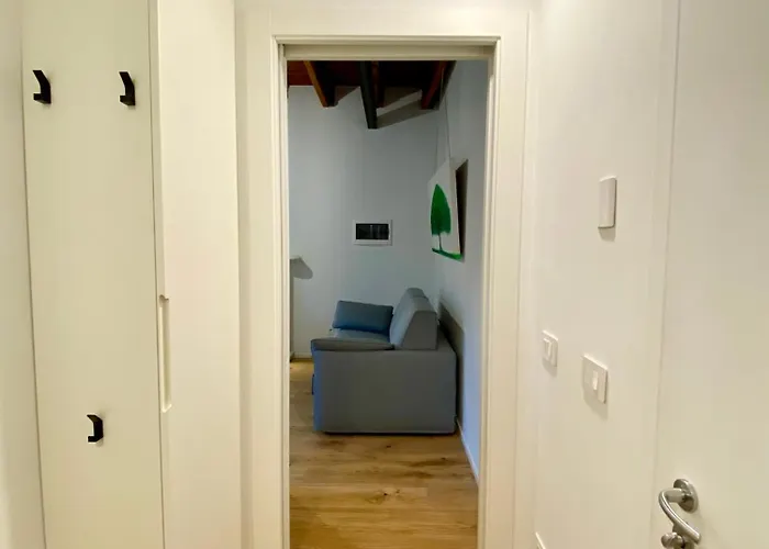 Bright Elegance - Motta アパート コモ