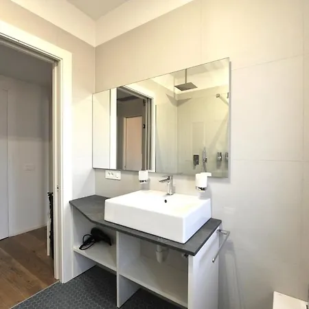 Apartment Bright Elegance - Motta