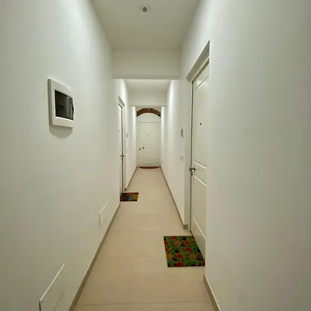 Bright Elegance - Motta Apartment Como