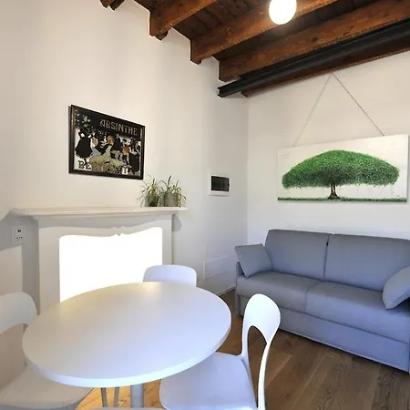 Apartment Bright Elegance - Motta *